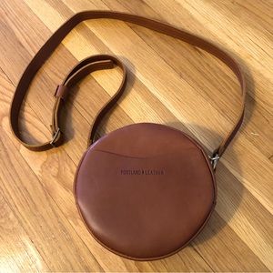 Portland Leather Goods Small Circle Crossbody